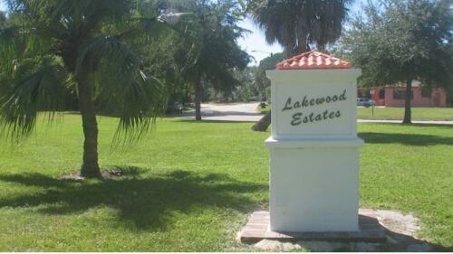 Lakewood Estates Sign