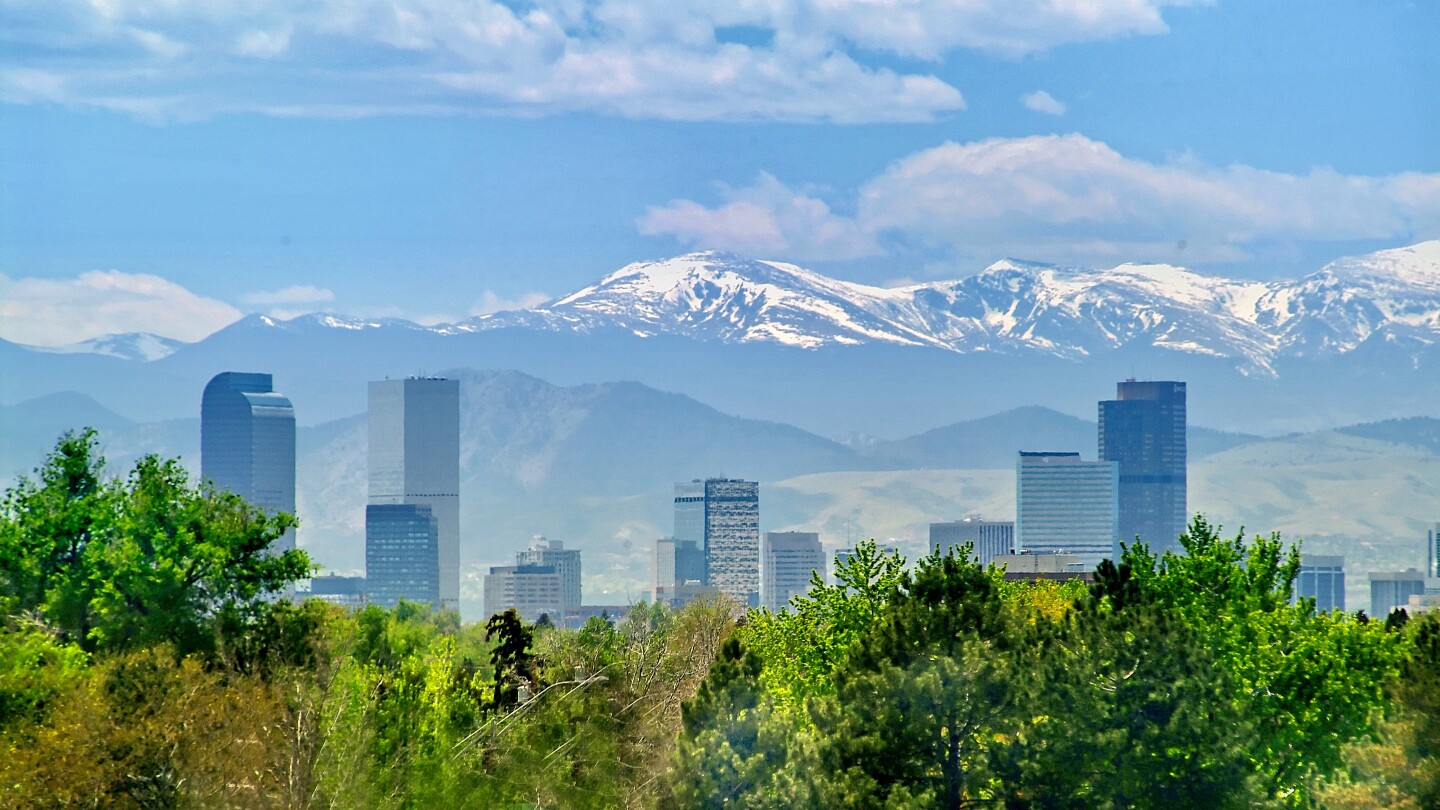 Denver City with Mountain View