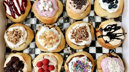 Cinnaholic Feature Photo.jpeg